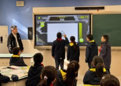 晖小学教育集团党总支田冰冰引见